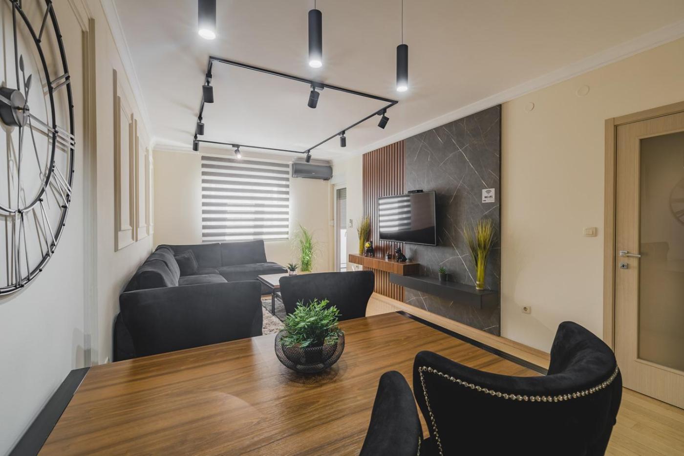 Harmony Apartments Ποντγορίτσα Εξωτερικό φωτογραφία