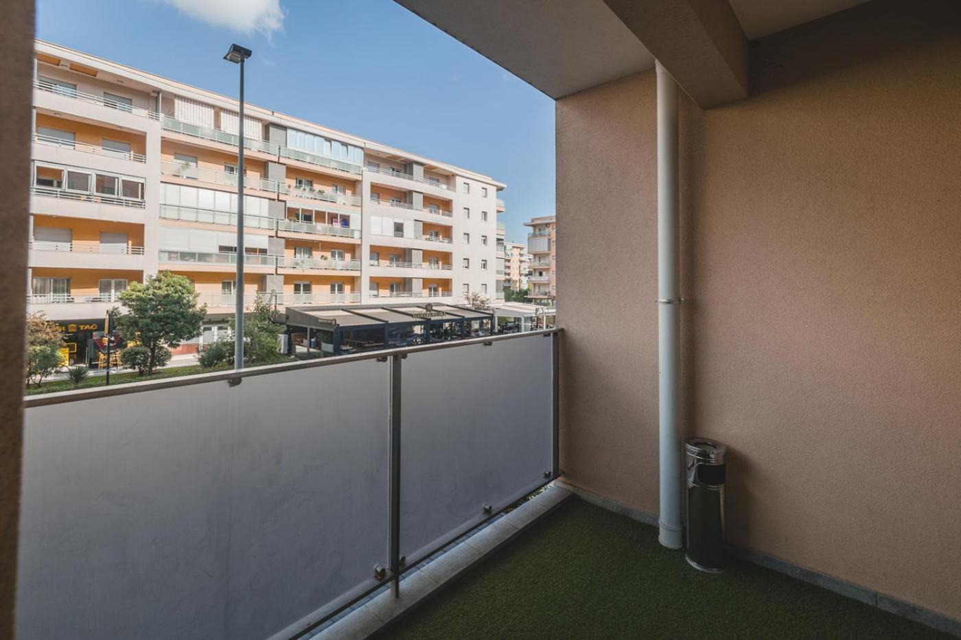 Harmony Apartments Ποντγορίτσα Εξωτερικό φωτογραφία